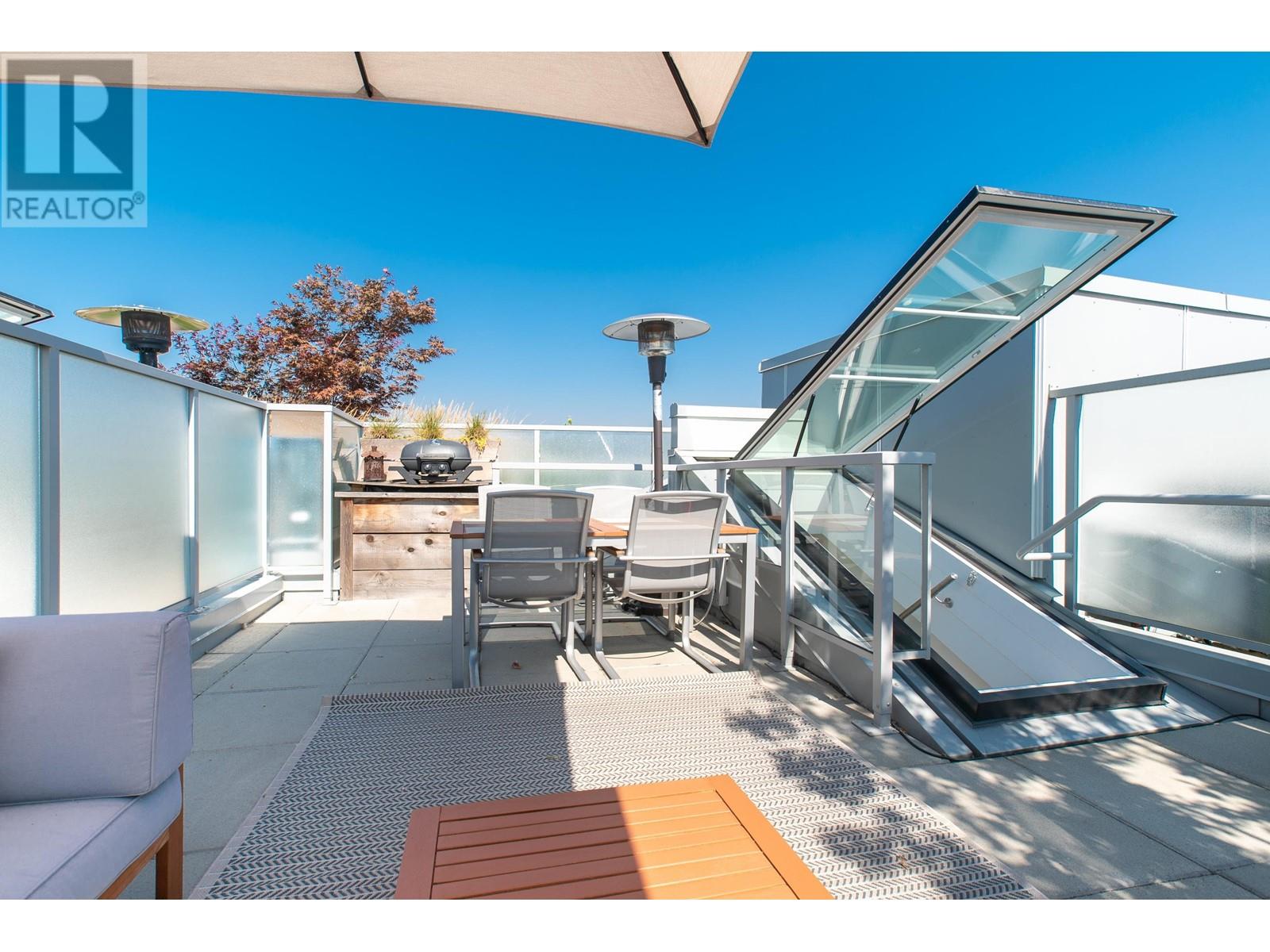 Listing Picture 6 of 29 : 701 384 E 1ST AVENUE, Vancouver / 溫哥華 - 魯藝地產 Yvonne Lu Group - MLS Medallion Club Member