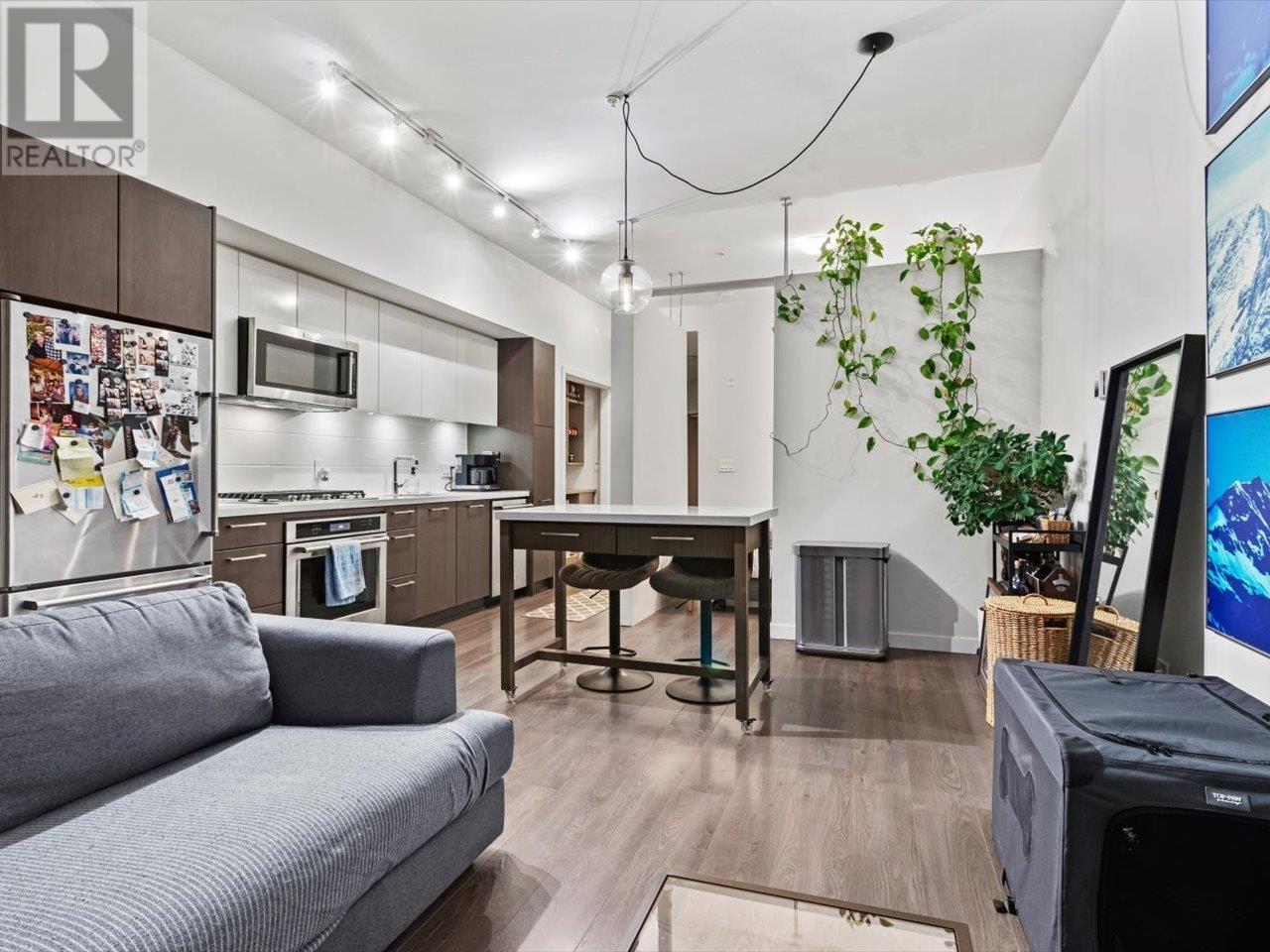 Listing Picture 13 of 29 : 701 384 E 1ST AVENUE, Vancouver / 溫哥華 - 魯藝地產 Yvonne Lu Group - MLS Medallion Club Member