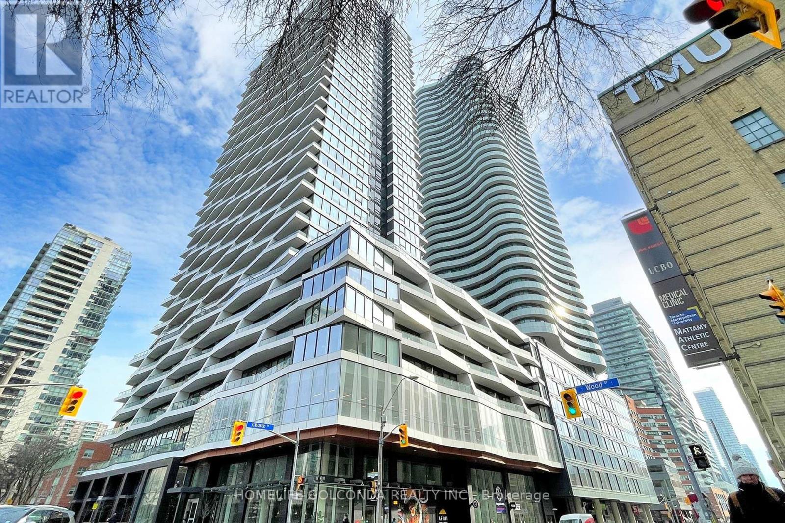 PH08 - 85 WOOD STREET, Toronto, Ontario