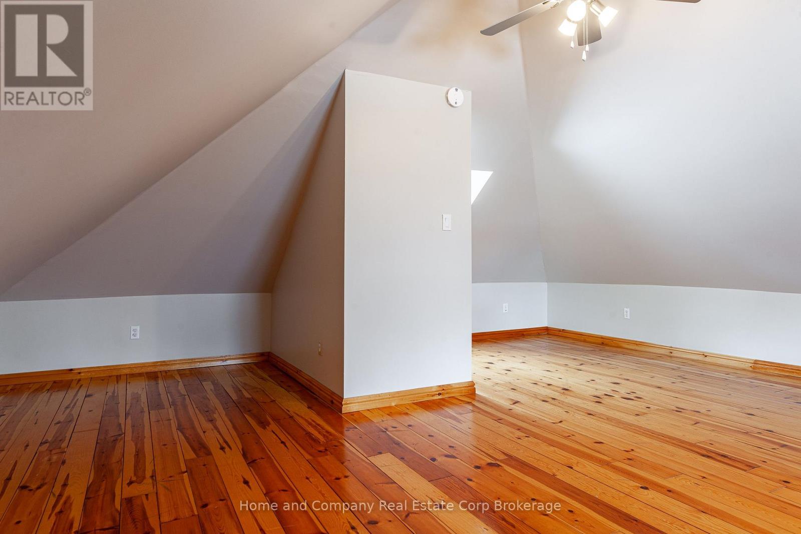 211 Douglas Street, Stratford, Ontario  N5A 5P8 - Photo 34 - X11980261