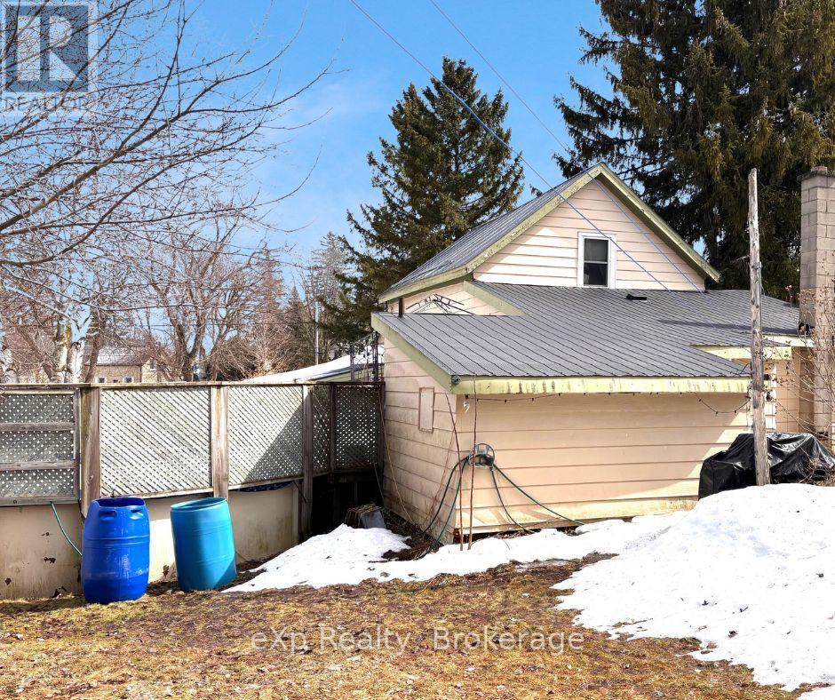 97 Griffith Street, Brockton, Ontario  N0G 2V0 - Photo 7 - X12022131