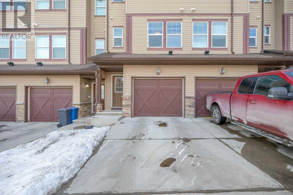 65, 28 Heritage Drive, Cochrane, Alberta  T4C 0K1 - Photo 2 - A2196840