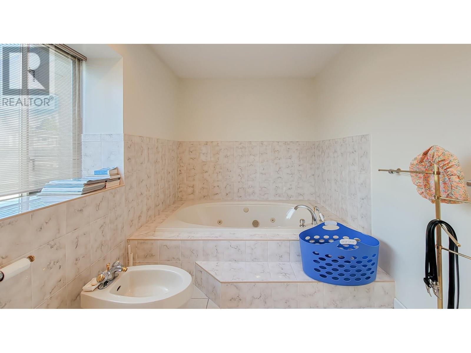 1339 W 48th Avenue, Vancouver, British Columbia  V6M 2N8 - Photo 32 - R2976708