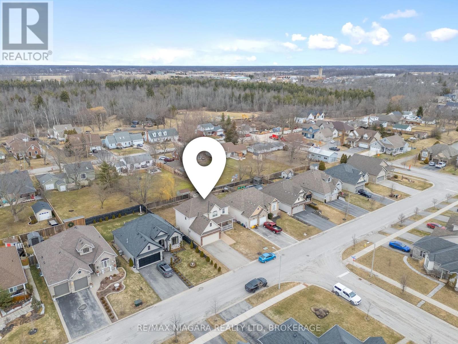 Property at 3960 VILLAGE CREEK DRIVE image 3
