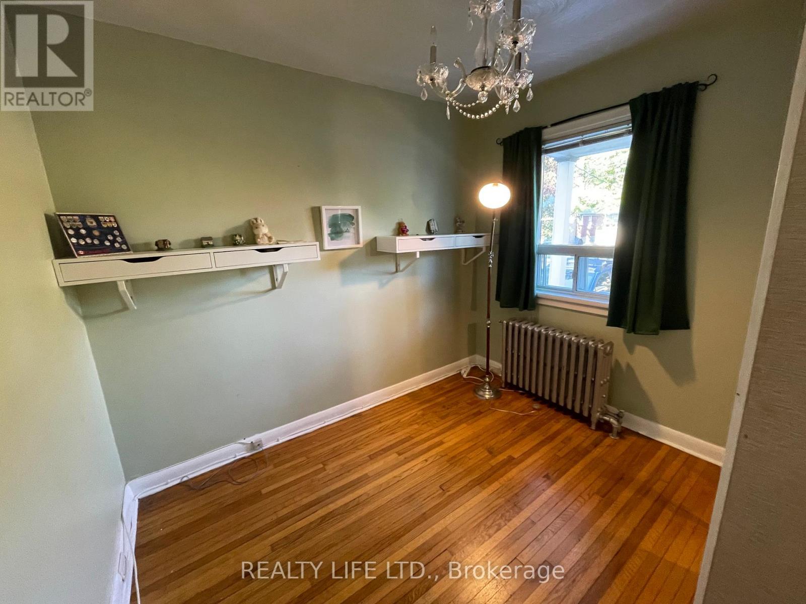 44 Twentieth Street, Toronto, Ontario  M8V 3L6 - Photo 10 - W12022138