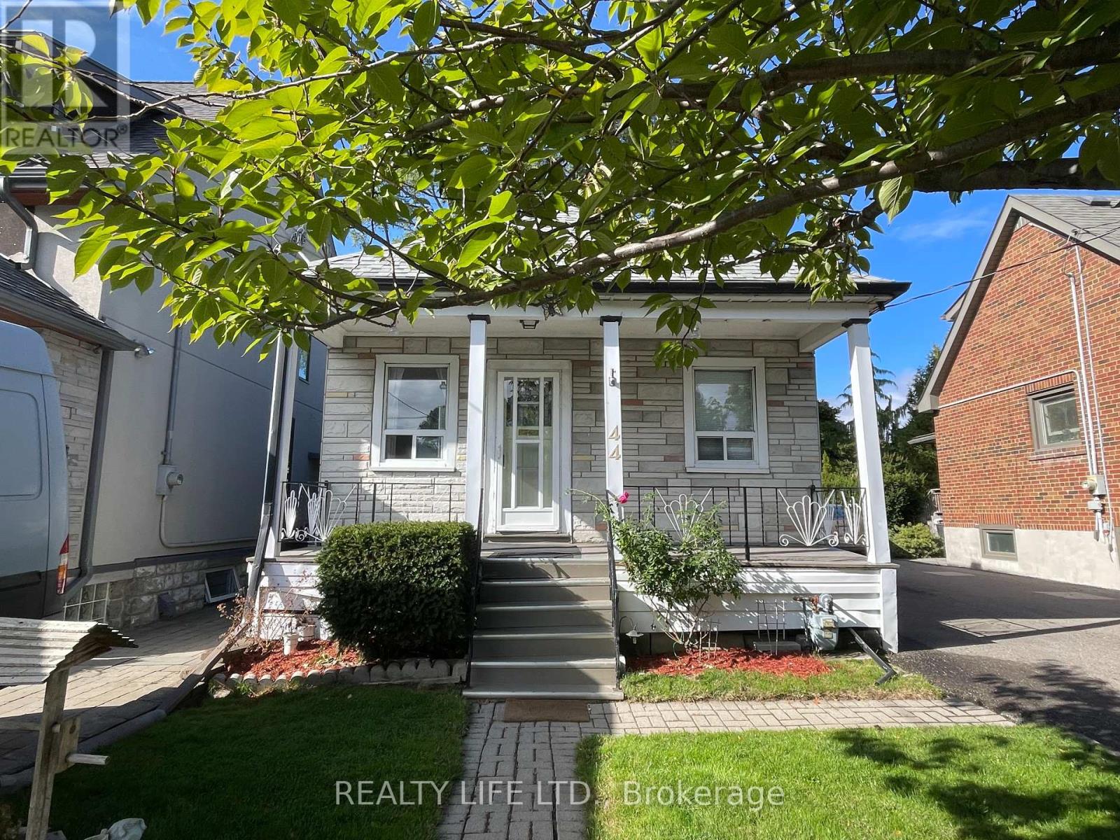 44 Twentieth Street, Toronto, Ontario  M8V 3L6 - Photo 32 - W12022138