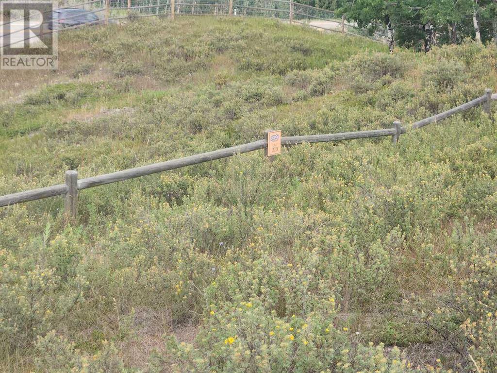 430 Cottageclub Cove, Rural Rocky View County, Alberta T4C 1B1 - Photo 9 - A2202942