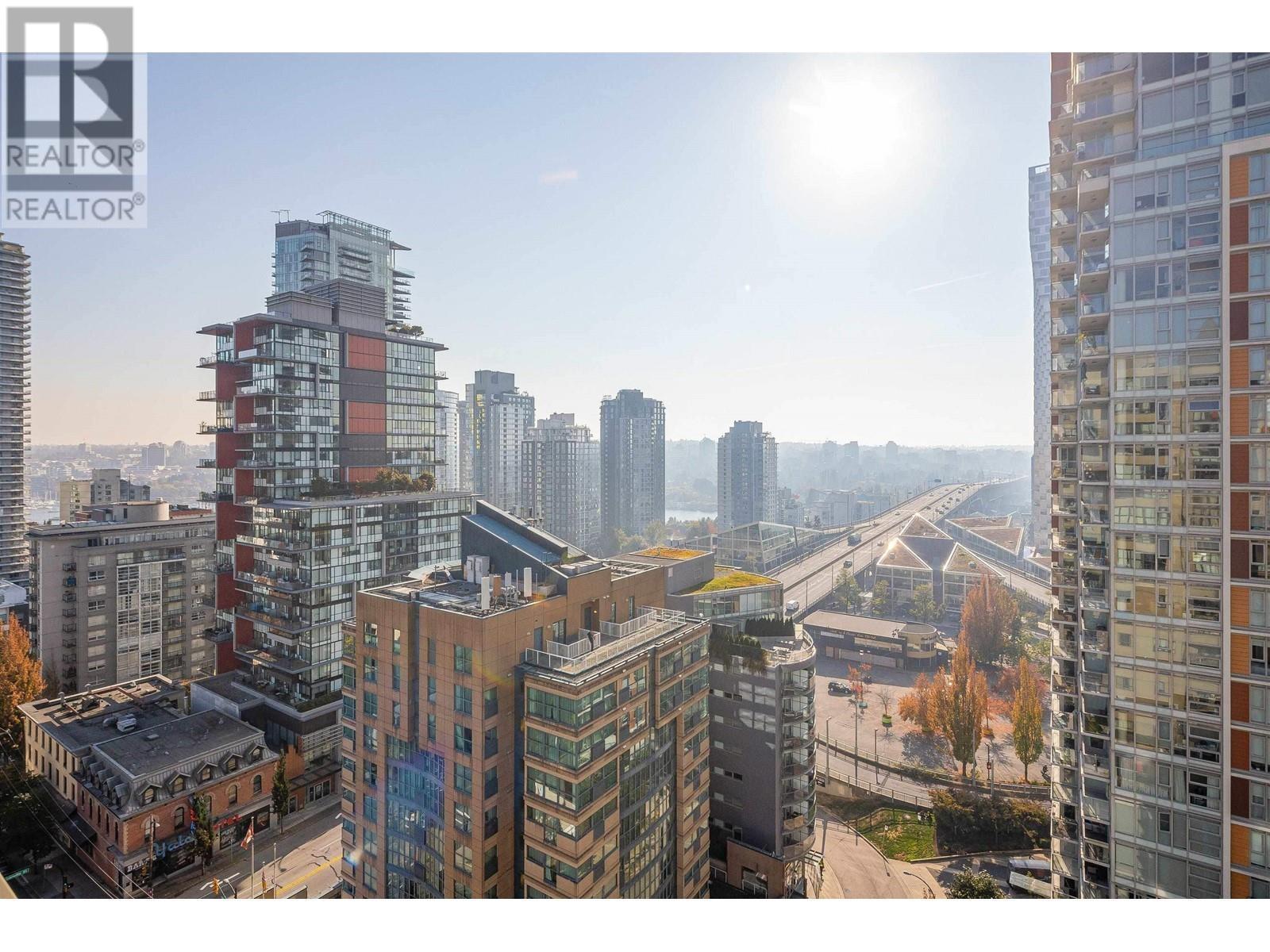 1705 789 Drake Street, Vancouver, British Columbia  V6Z 2N7 - Photo 2 - R2978042