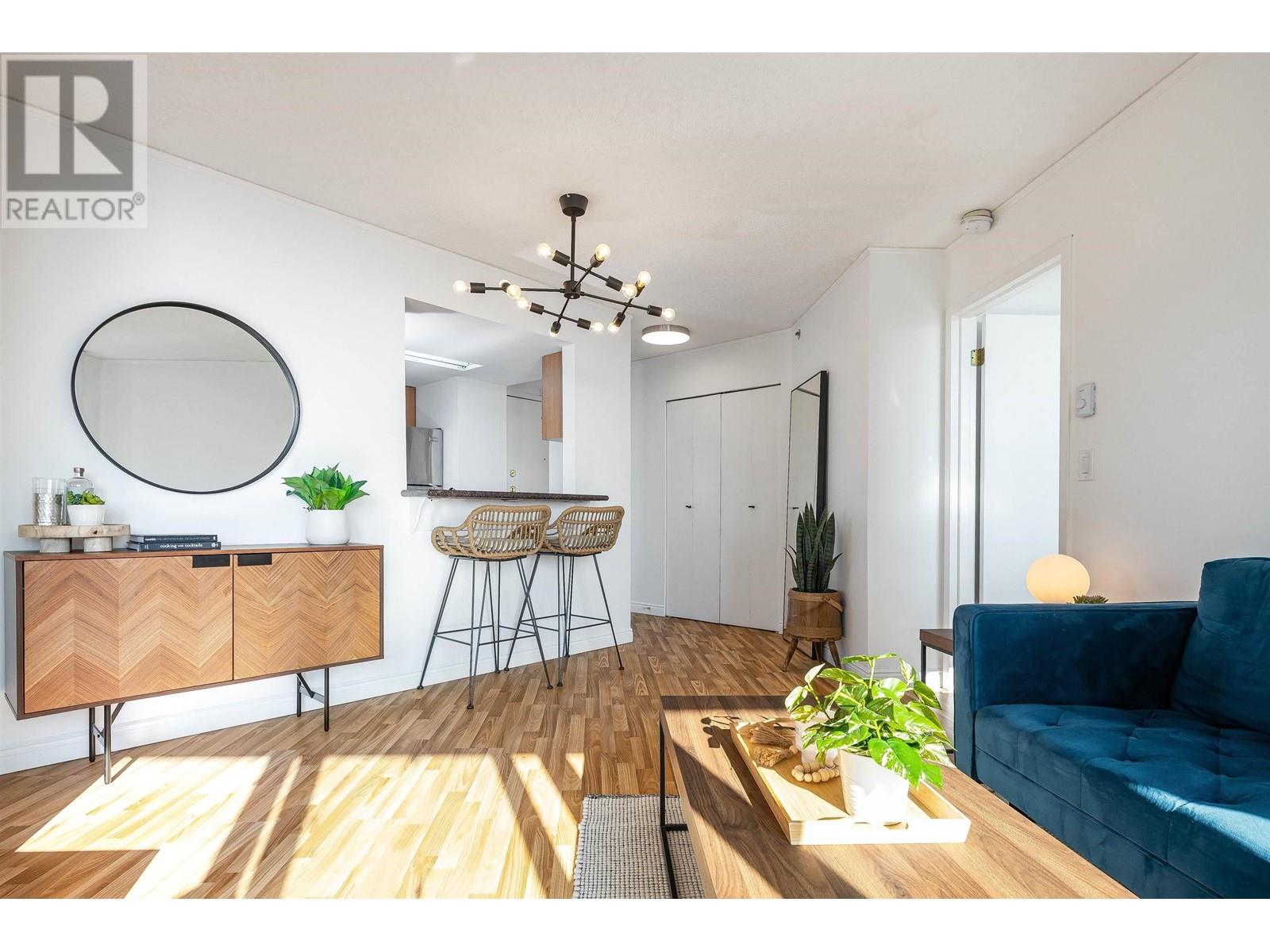 1705 789 Drake Street, Vancouver, British Columbia  V6Z 2N7 - Photo 4 - R2978042