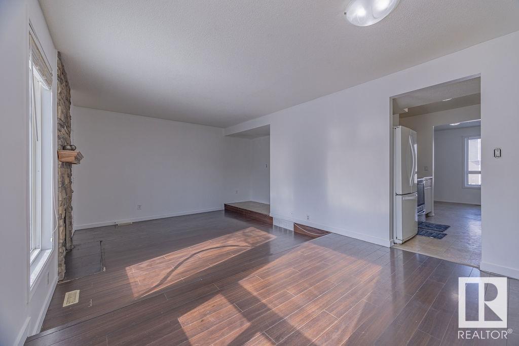 Property at 640 SADDLEBACK RD NW image 5