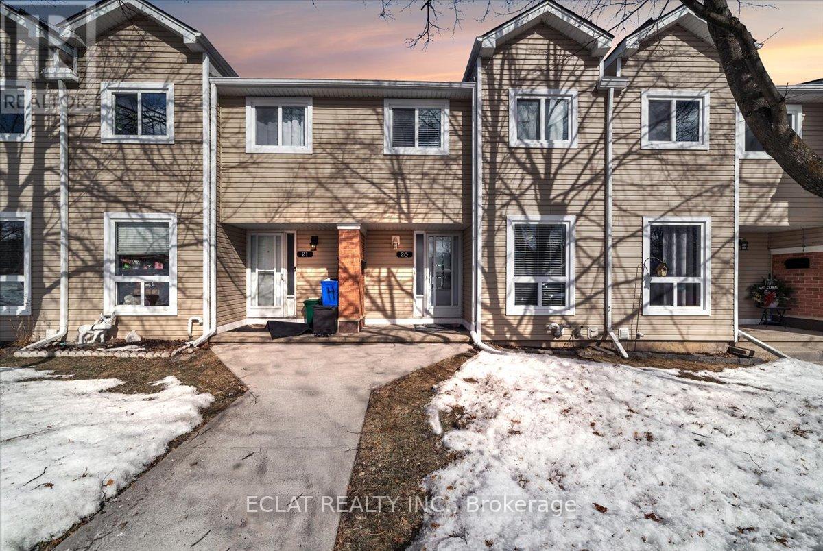 Property at 20 - 160 RITTENHOUSE ROAD S image 1