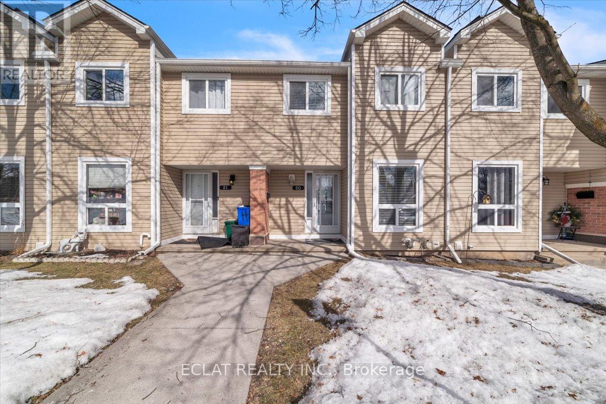 Property at 20 - 160 RITTENHOUSE ROAD S image 4