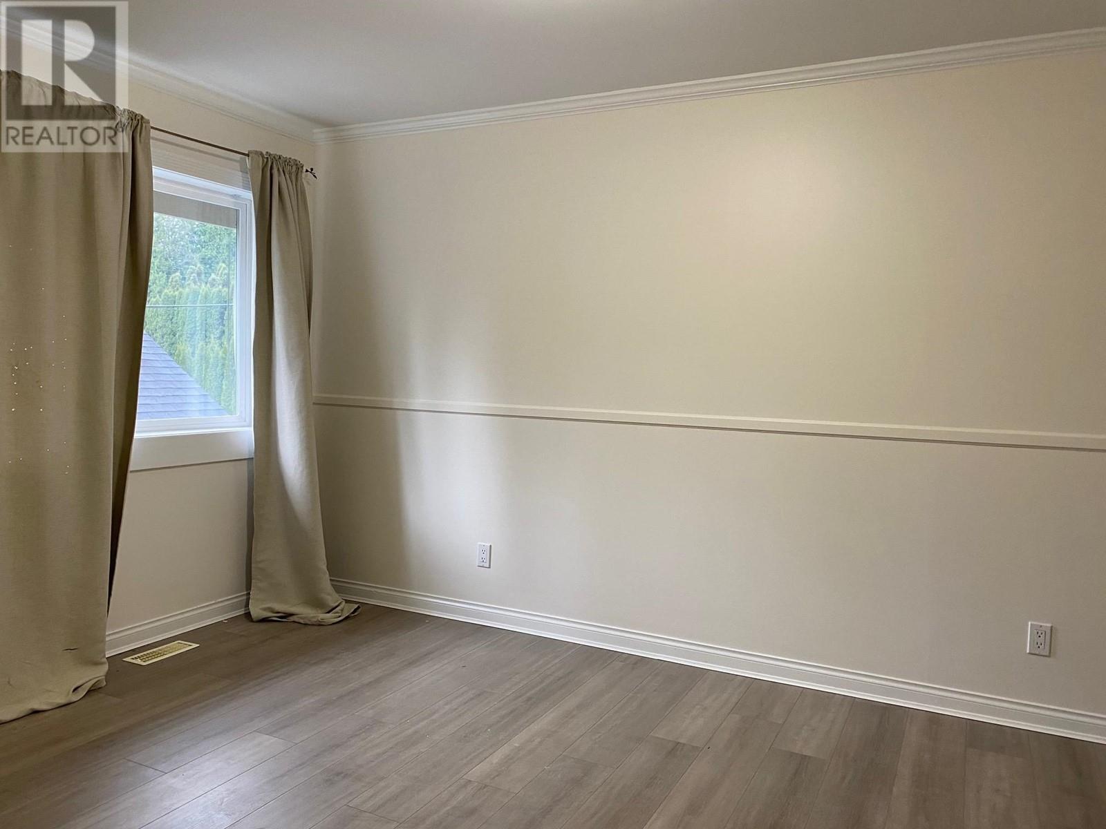 3556 Lakedale Avenue, Burnaby, British Columbia  V5A 3E3 - Photo 18 - R2950073