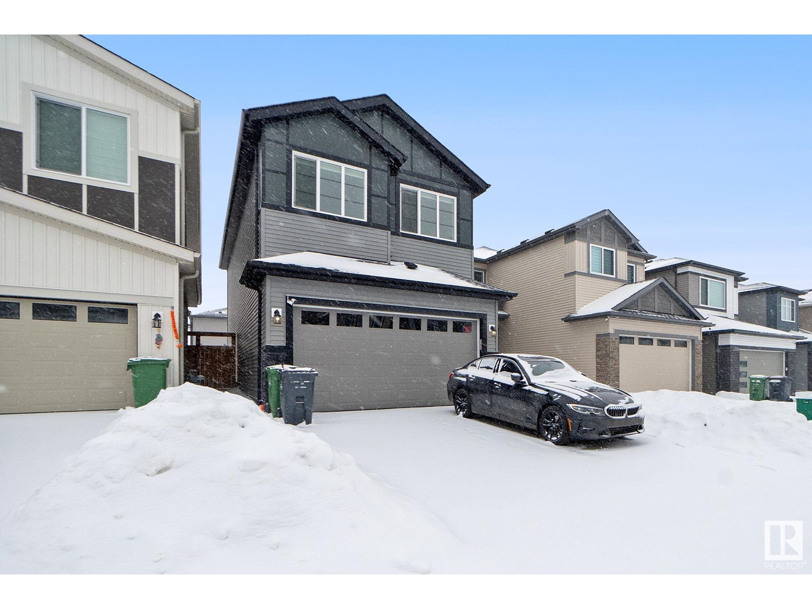 Property at 520 Bluff Lane image 1