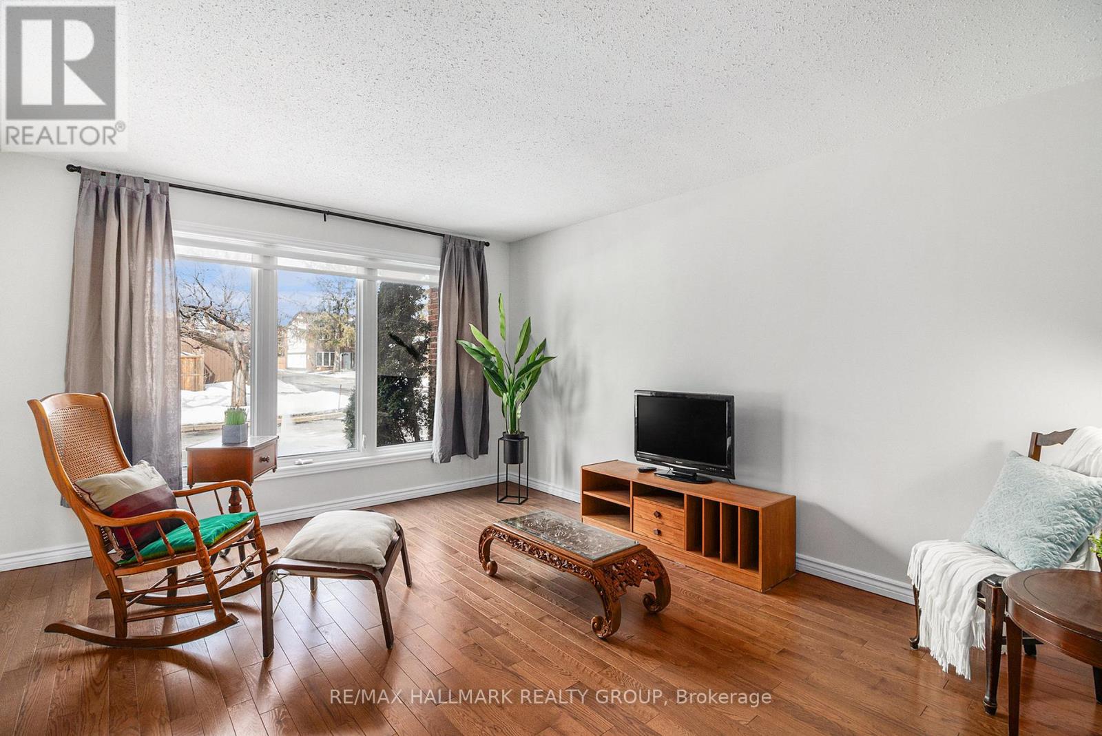 170 - 2111 Montreal Road, Ottawa, Ontario  K1J 8M8 - Photo 3 - X12022216