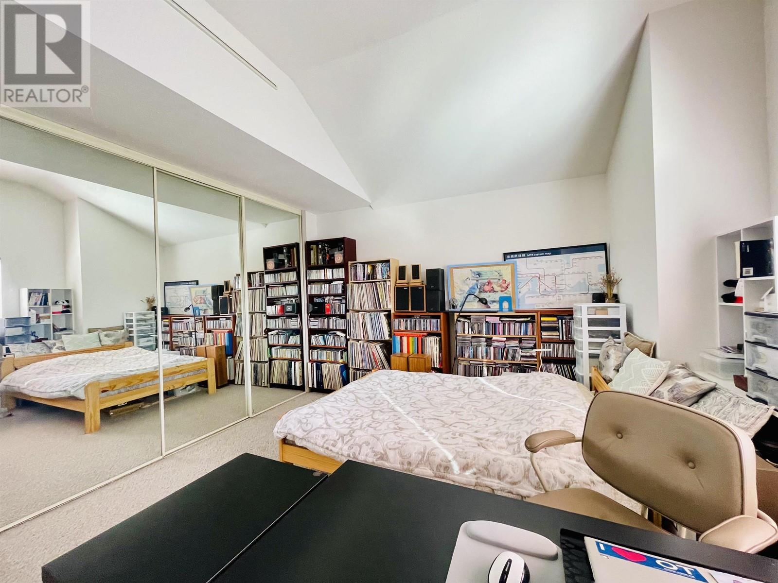 Listing Picture 24 of 34 : 9300 AUBURN DRIVE, Richmond / 烈治文 - 魯藝地產 Yvonne Lu Group - MLS Medallion Club Member