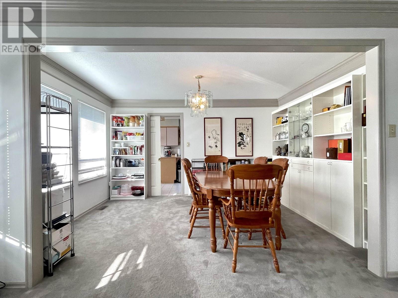 Listing Picture 12 of 34 : 9300 AUBURN DRIVE, Richmond / 烈治文 - 魯藝地產 Yvonne Lu Group - MLS Medallion Club Member