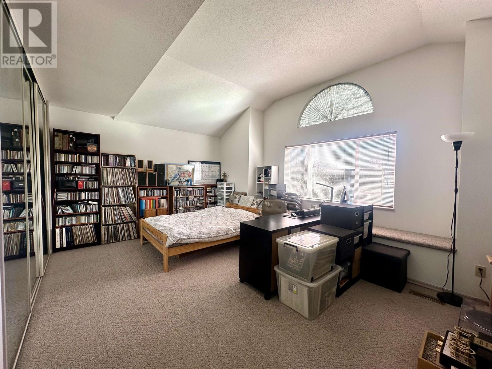 Listing Picture 25 of 34 : 9300 AUBURN DRIVE, Richmond / 烈治文 - 魯藝地產 Yvonne Lu Group - MLS Medallion Club Member