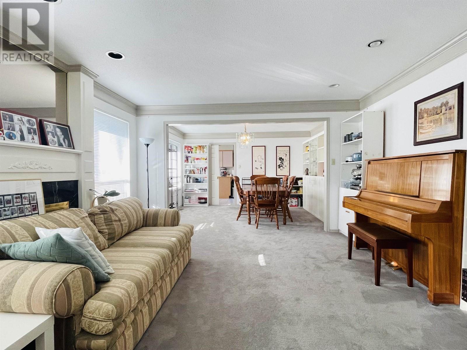 Listing Picture 8 of 34 : 9300 AUBURN DRIVE, Richmond / 烈治文 - 魯藝地產 Yvonne Lu Group - MLS Medallion Club Member