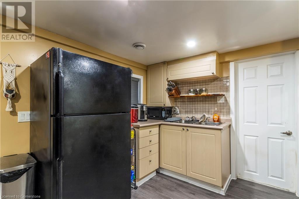 Photo 40 of 50 for 30 Erie Street