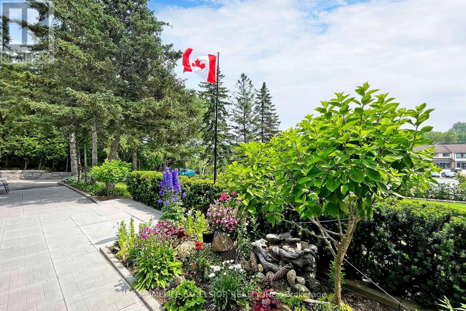 Property at 550 MOUNT ALBERT ROAD image 4