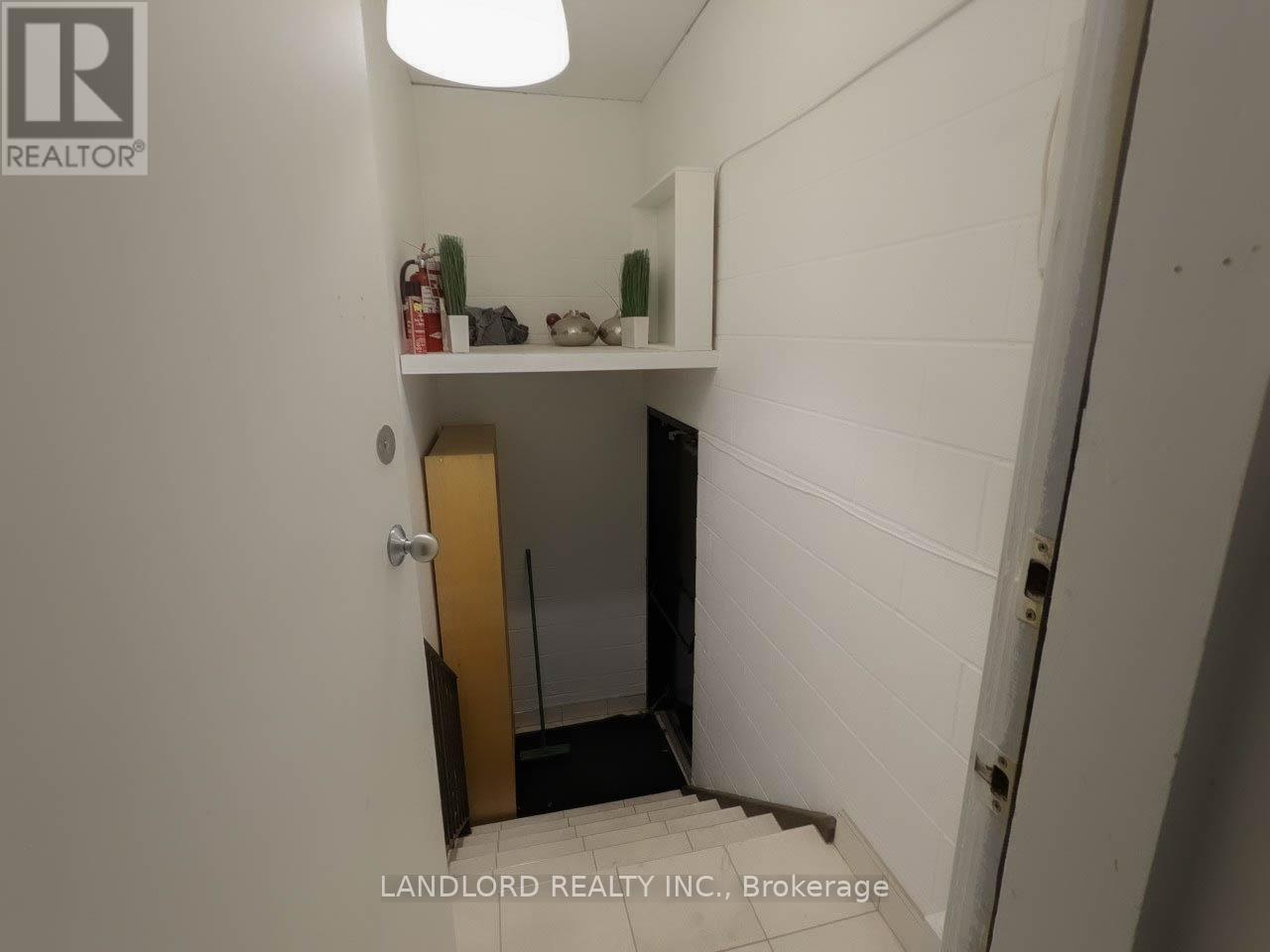 591 Annette Street, Toronto (Runnymede-Bloor West Village), Ontario  M6S 2C3 - Photo 10 - W12022204