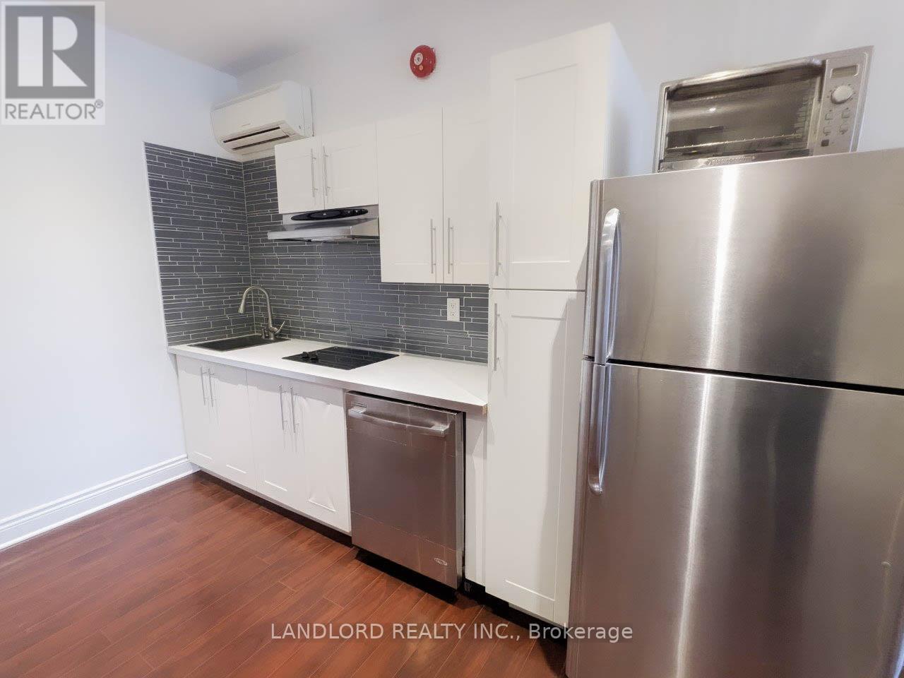 591 Annette Street, Toronto (Runnymede-Bloor West Village), Ontario  M6S 2C3 - Photo 4 - W12022204