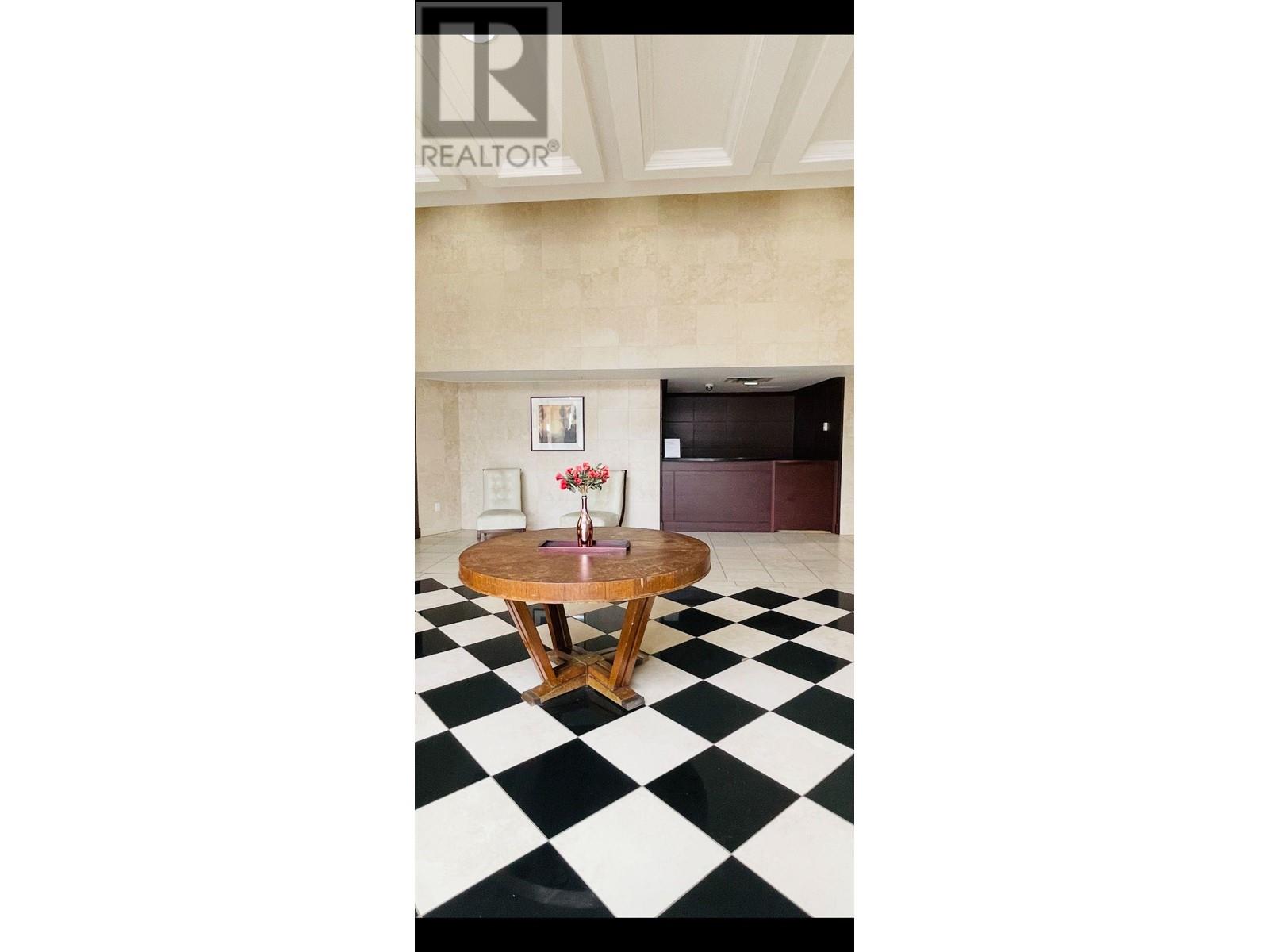 Listing Picture 17 of 17 : 1002 4250 DAWSON STREET, Burnaby / 本拿比 - 魯藝地產 Yvonne Lu Group - MLS Medallion Club Member