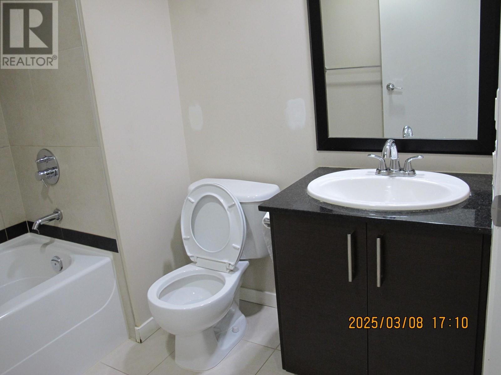 Listing Picture 12 of 17 : 1002 4250 DAWSON STREET, Burnaby / 本拿比 - 魯藝地產 Yvonne Lu Group - MLS Medallion Club Member