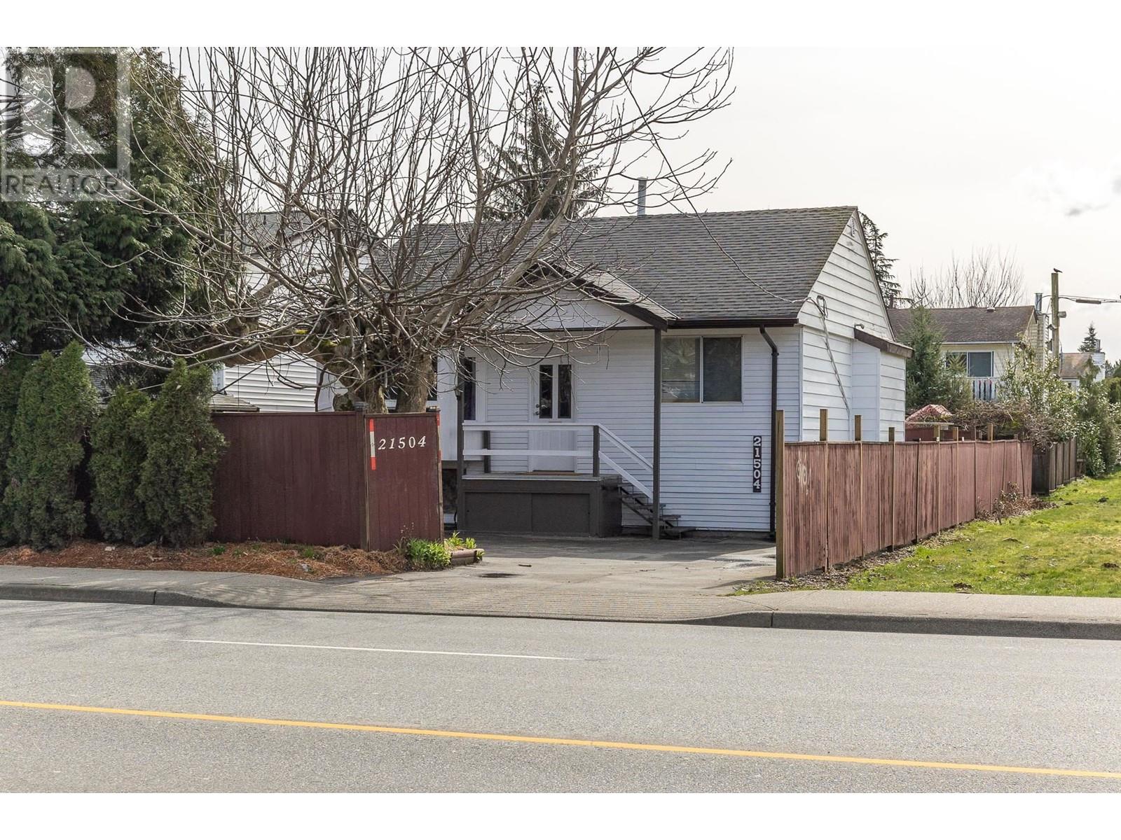 21504 Dewdney Trunk Road, Maple Ridge, British Columbia  V2X 3G4 - Photo 2 - R2977332
