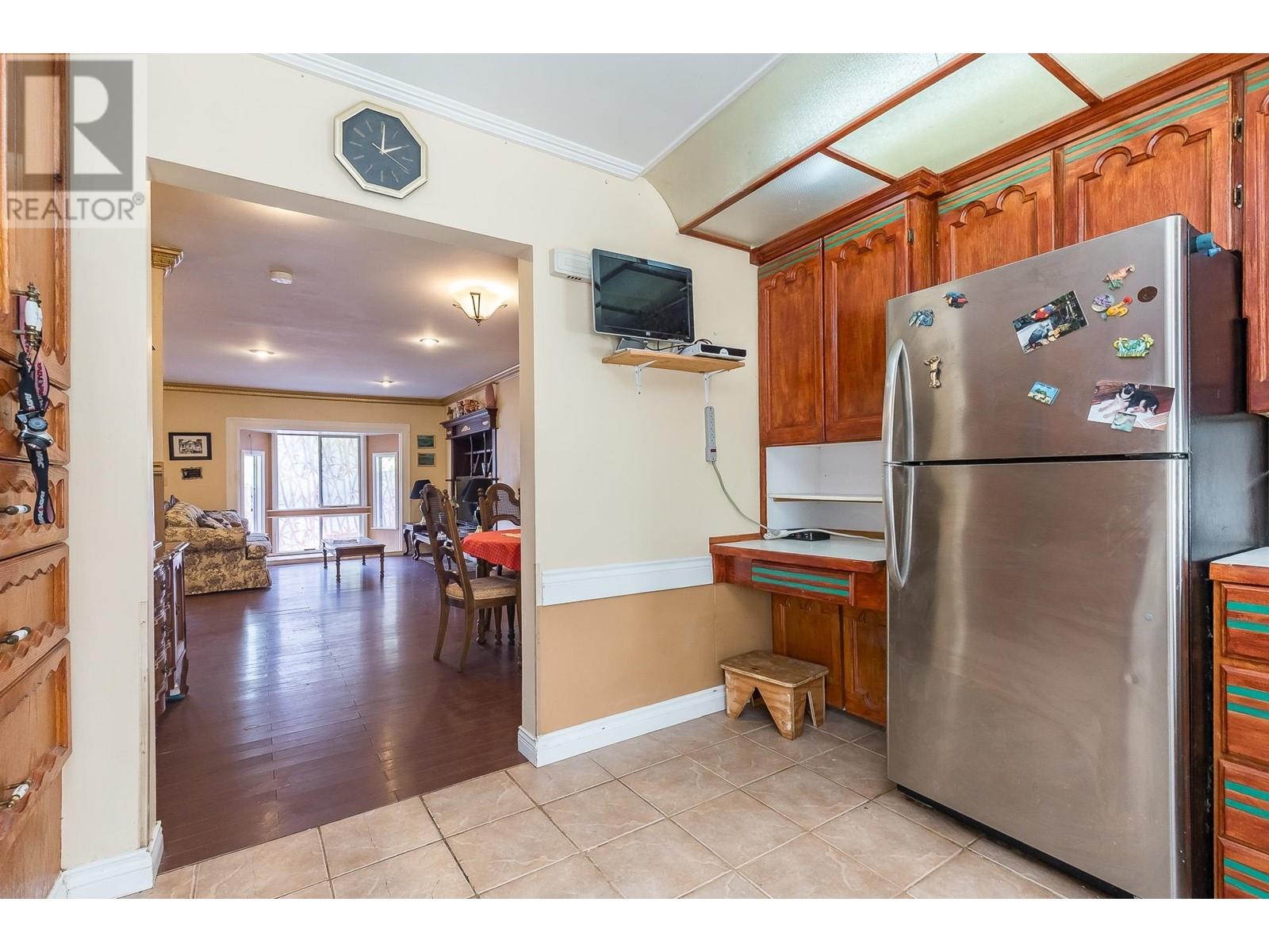 21504 Dewdney Trunk Road, Maple Ridge, British Columbia  V2X 3G4 - Photo 11 - R2977332