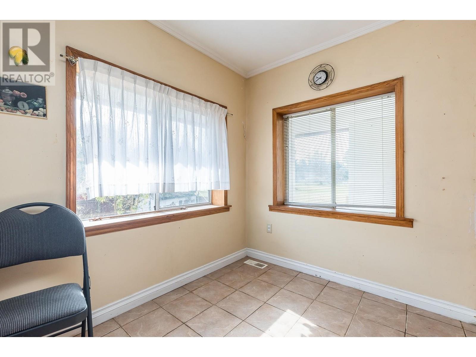21504 Dewdney Trunk Road, Maple Ridge, British Columbia  V2X 3G4 - Photo 12 - R2977332