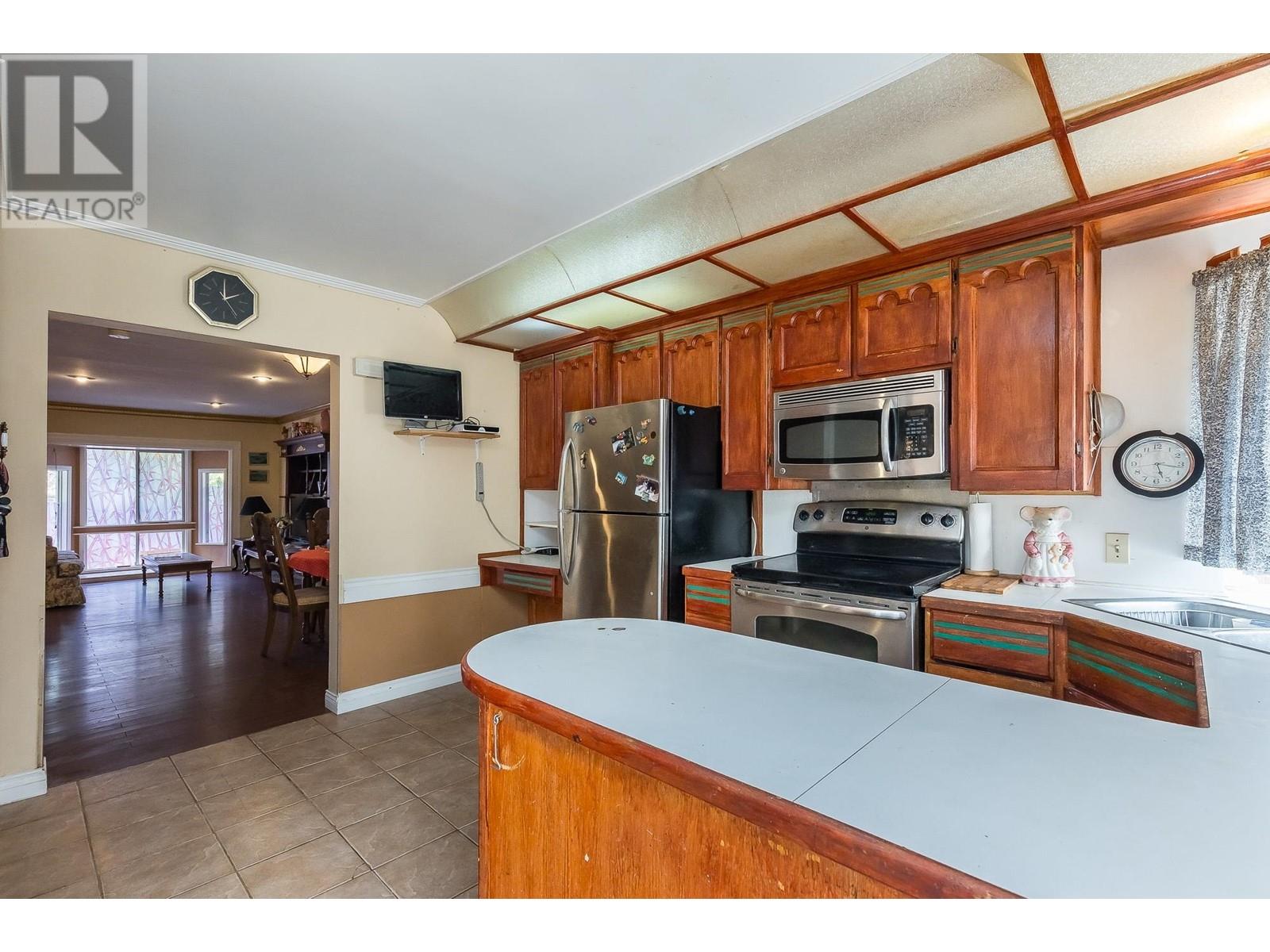 21504 Dewdney Trunk Road, Maple Ridge, British Columbia  V2X 3G4 - Photo 9 - R2977332