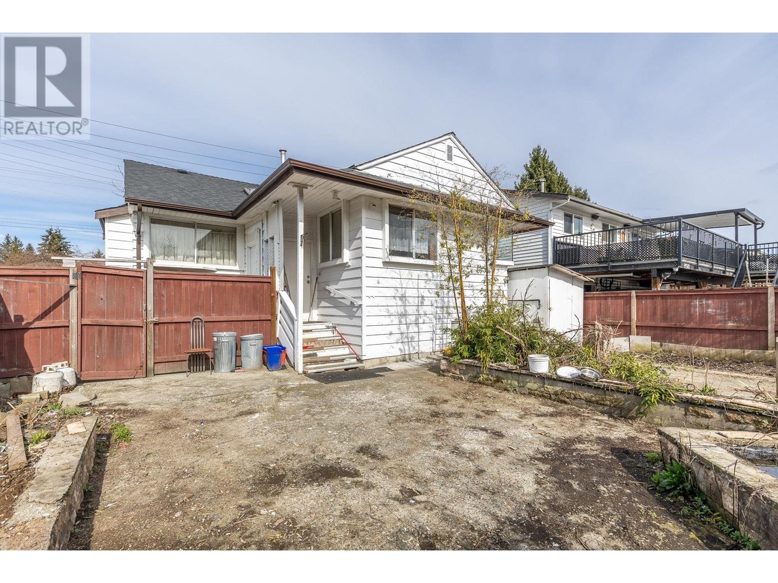 21504 Dewdney Trunk Road, Maple Ridge, British Columbia  V2X 3G4 - Photo 32 - R2977332