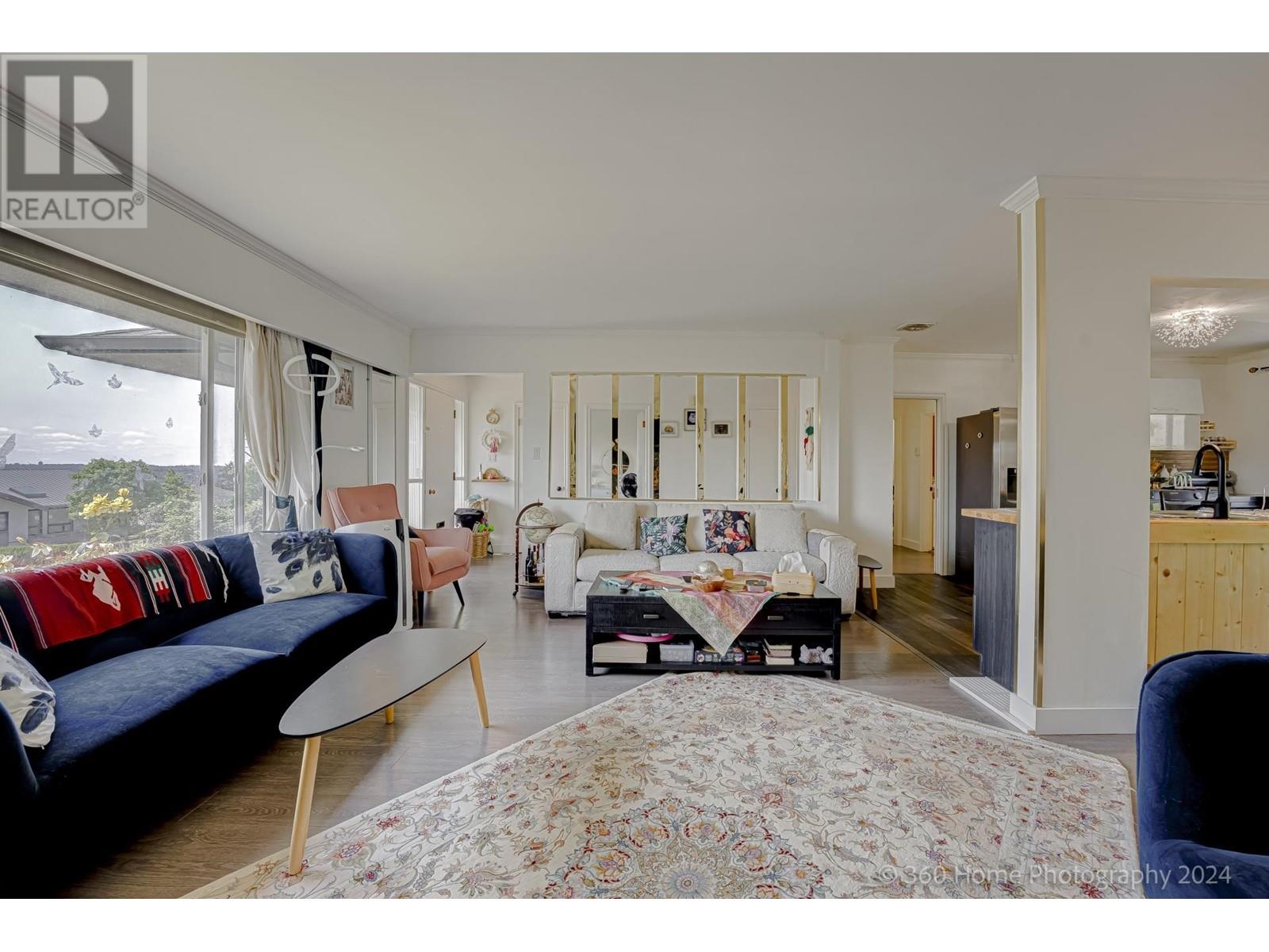 962 Whitchurch Street, North Vancouver, British Columbia  V7L 2A6 - Photo 3 - R2966921