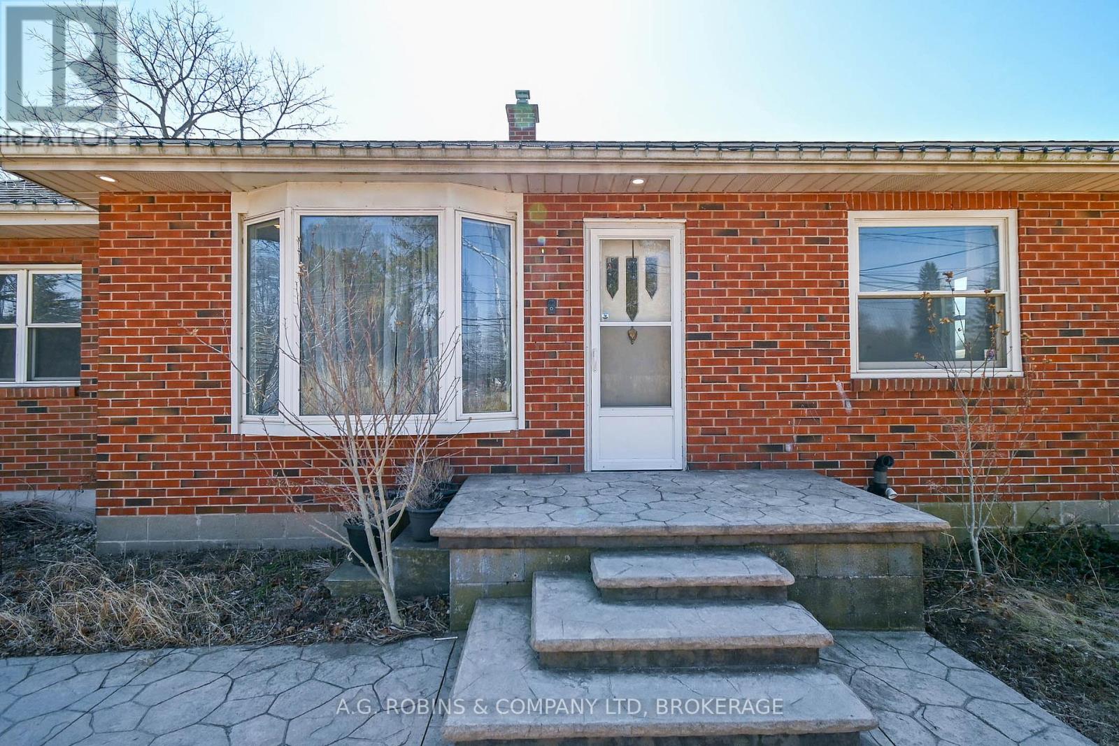 Property at 1170 BROAD STREET E image 4