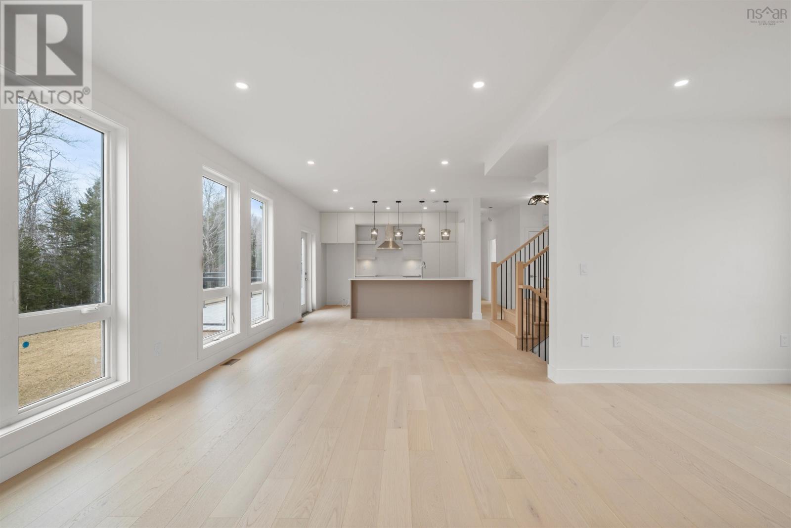 Property at 11 Merion Court image 5