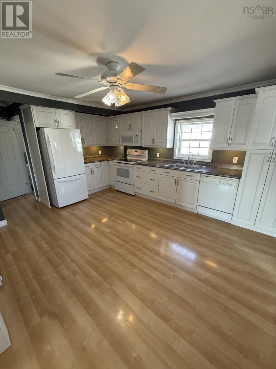 2633 Highway 206 Arichat, N.s., Arichat, Nova Scotia  B0E 1A0 - Photo 10 - 202504978