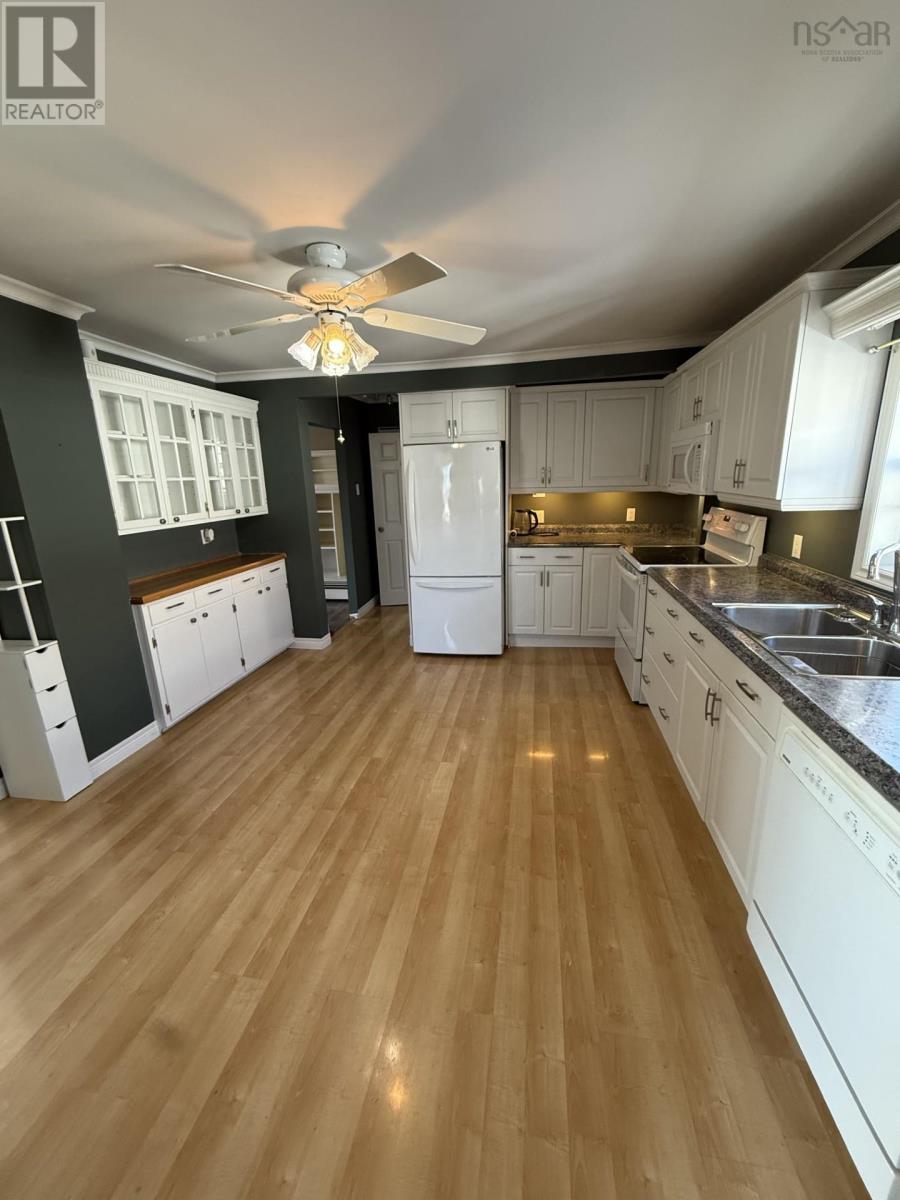 2633 Highway 206 Arichat, N.s., Arichat, Nova Scotia  B0E 1A0 - Photo 12 - 202504978