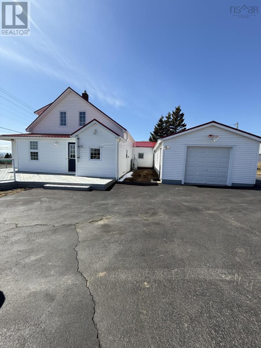 2633 Highway 206 Arichat, N.s., Arichat, Nova Scotia  B0E 1A0 - Photo 4 - 202504978