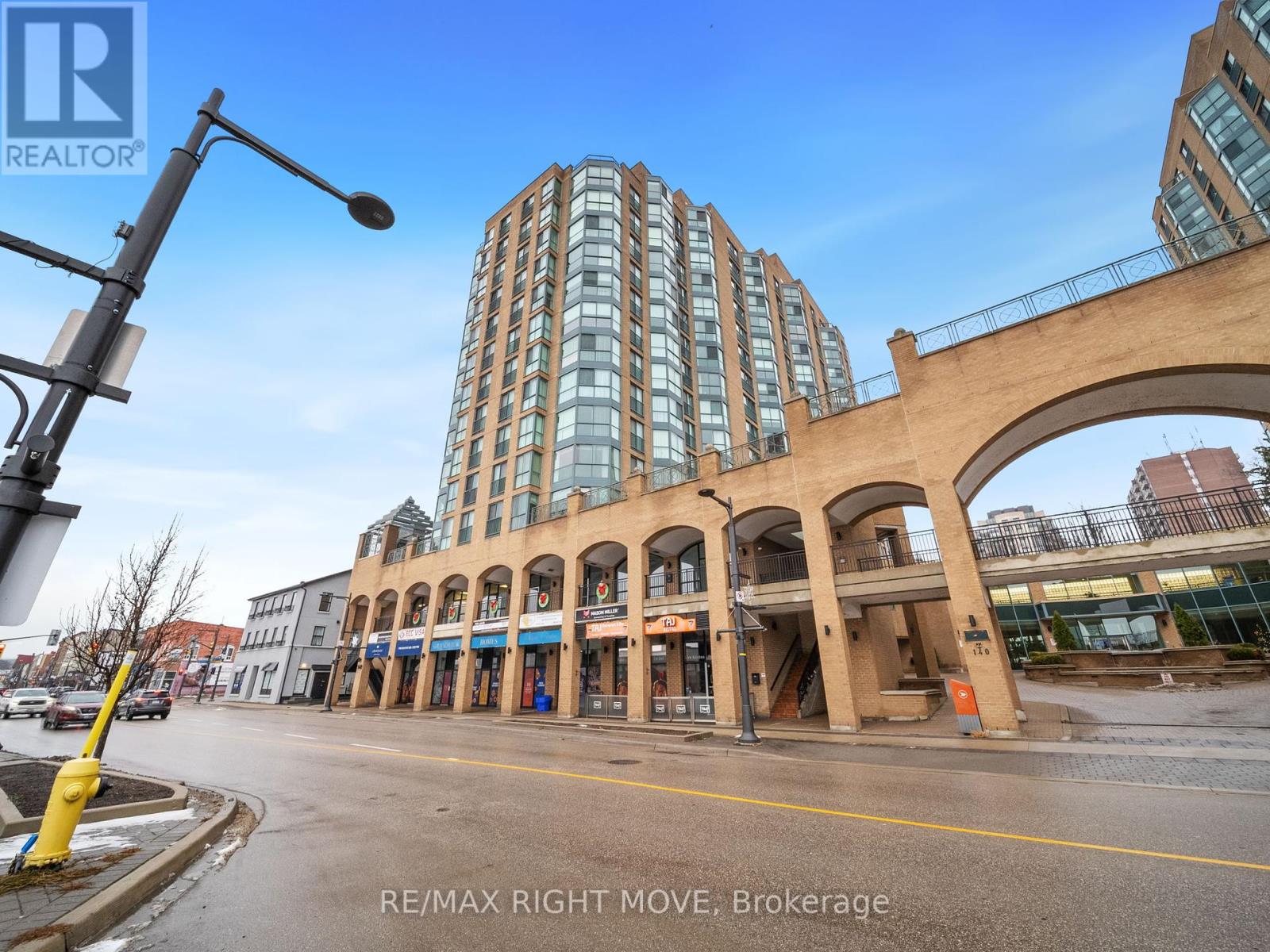 Property at 1103 - 140 DUNLOP STREET E image 1