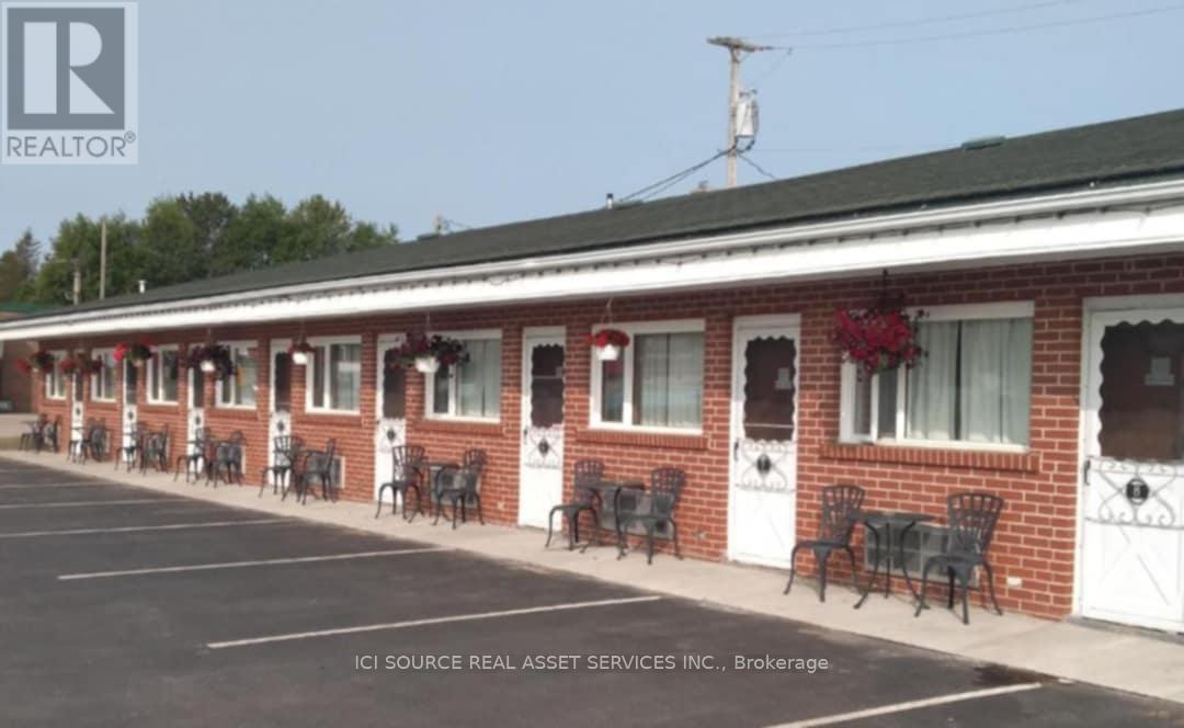 164 Mission Road, Wawa, Ontario  P0S 1K0 - Photo 2 - X12022383