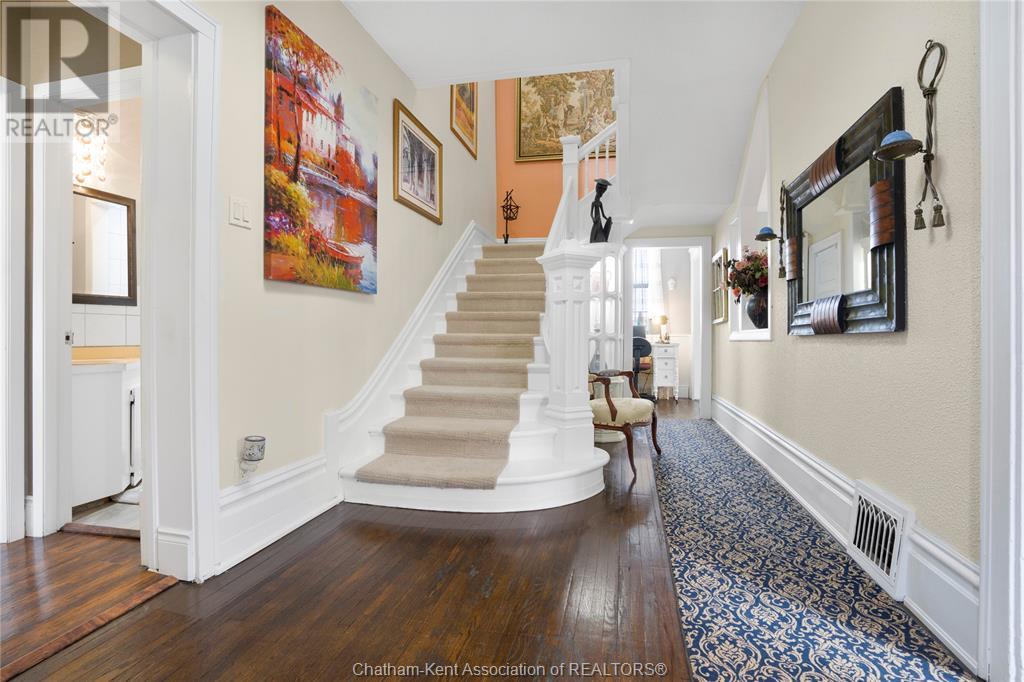Property at 230 CROMWELL STREET image 4