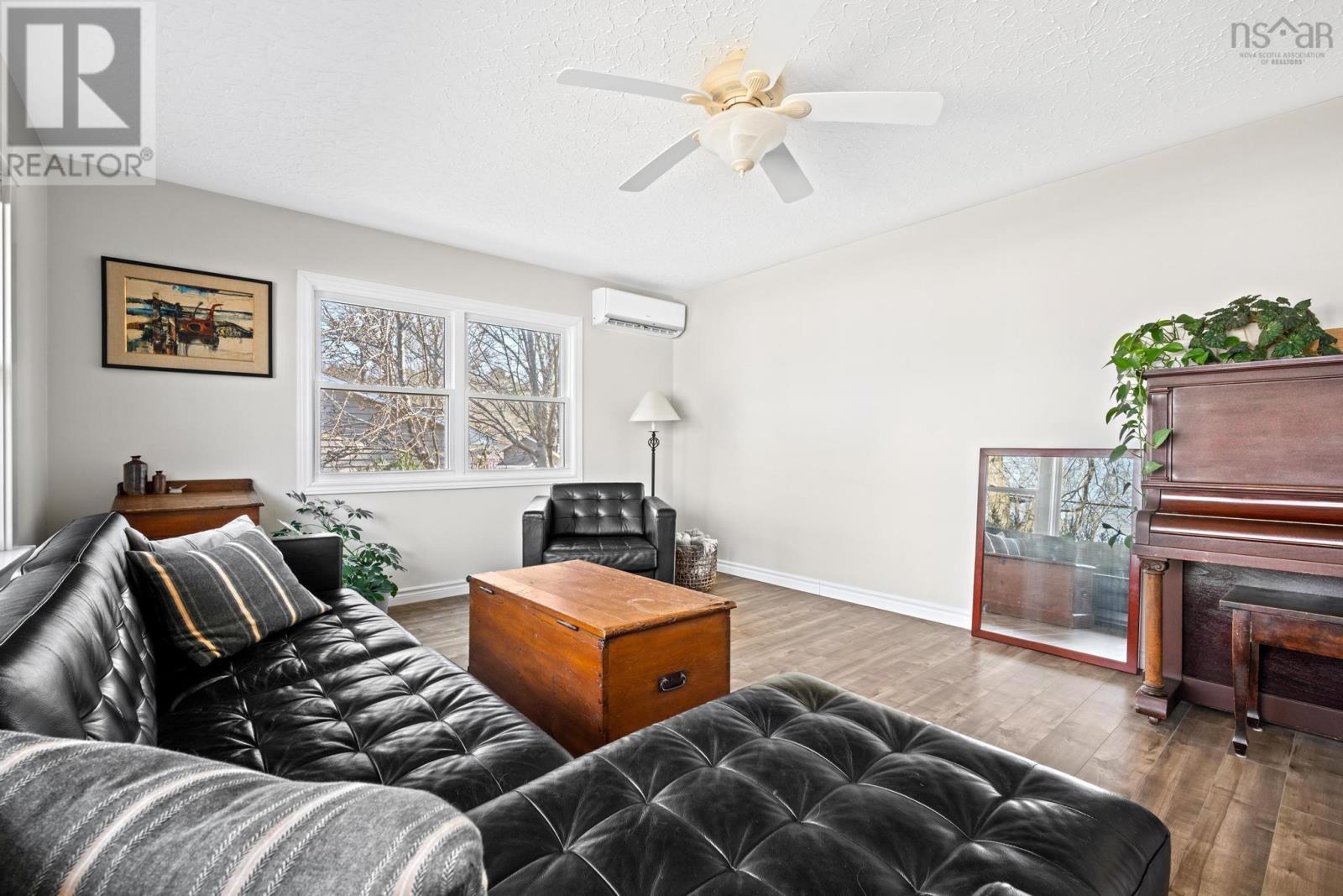 100 Marlboro Drive, Bridgewater, Nova Scotia  B4V 2Y3 - Photo 10 - 202504985