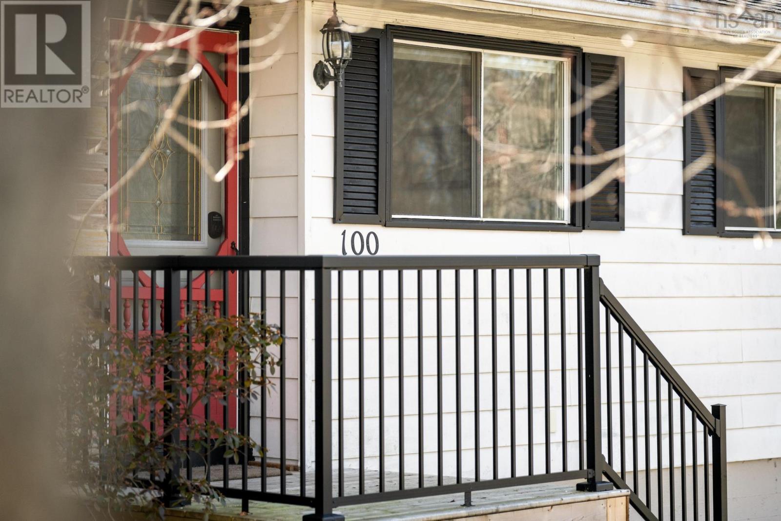 100 Marlboro Drive, Bridgewater, Nova Scotia  B4V 2Y3 - Photo 2 - 202504985