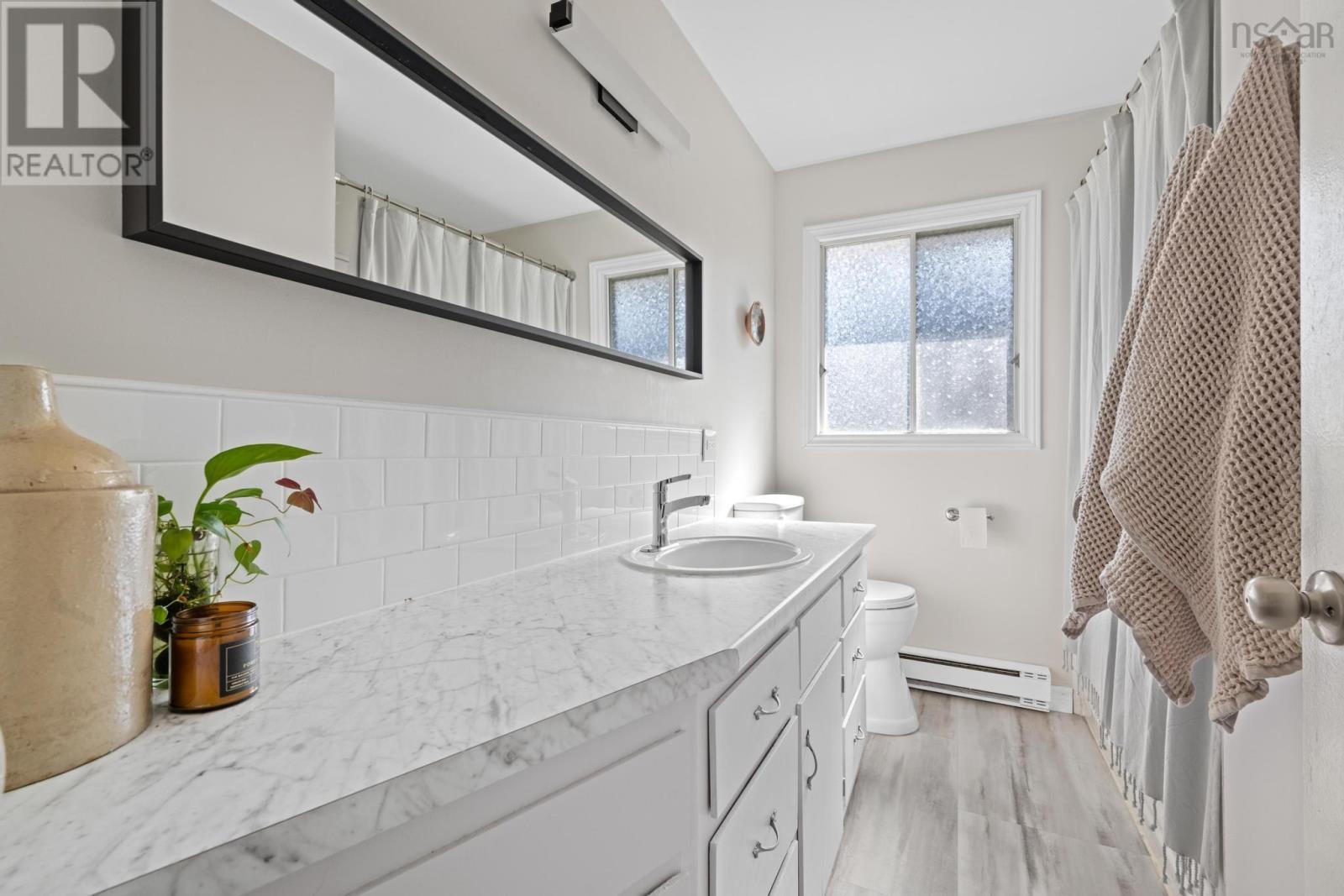 100 Marlboro Drive, Bridgewater, Nova Scotia  B4V 2Y3 - Photo 20 - 202504985