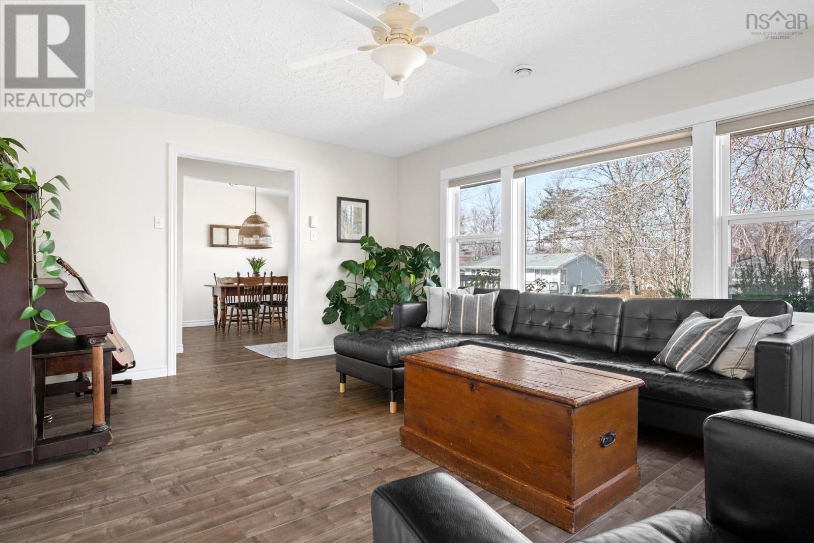 100 Marlboro Drive, Bridgewater, Nova Scotia  B4V 2Y3 - Photo 7 - 202504985