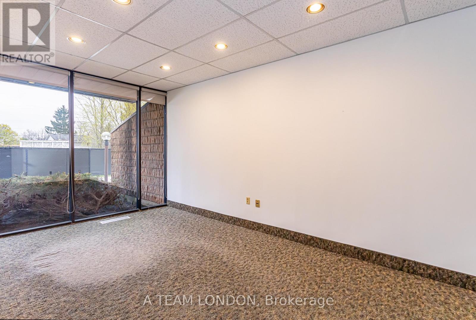 A - 743 Wellington Road, London South, Ontario  N6C 4R5 - Photo 10 - X12022486