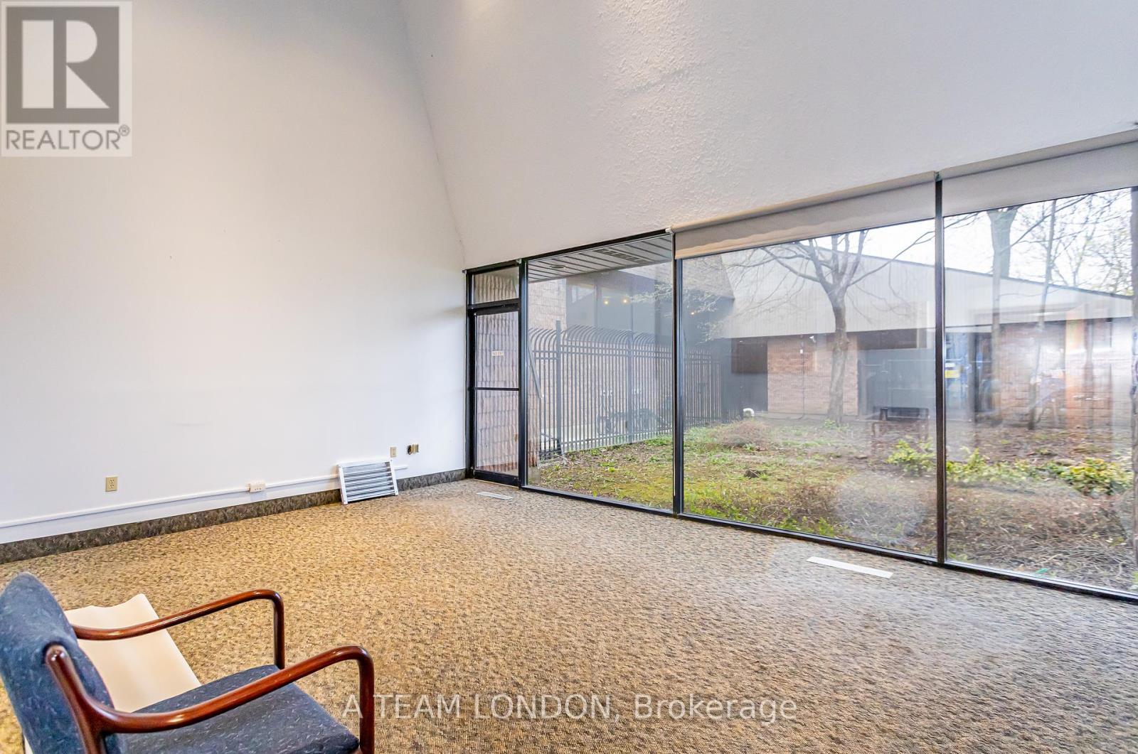 A - 743 Wellington Road, London South, Ontario  N6C 4R5 - Photo 14 - X12022486