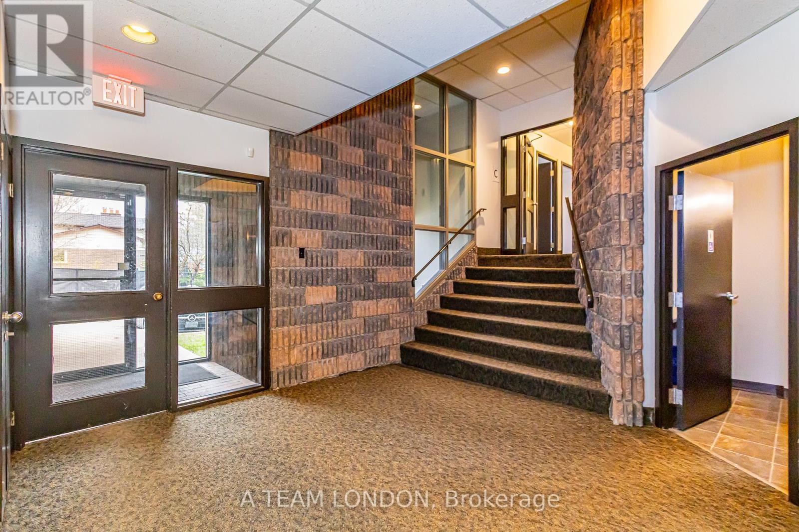A - 743 Wellington Road, London South, Ontario  N6C 4R5 - Photo 18 - X12022486